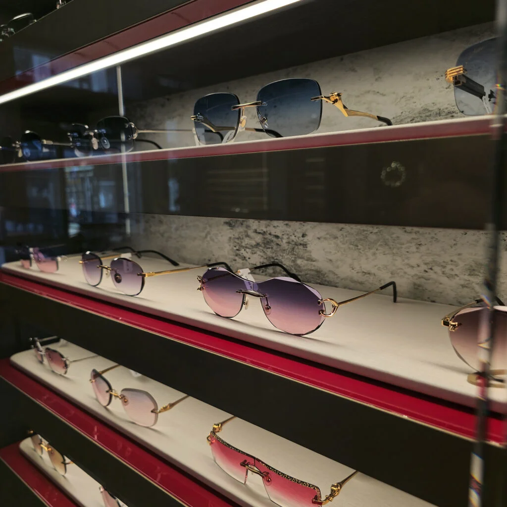 Akkerman Kruiskade winkel luxe zonnebrillen en brillen